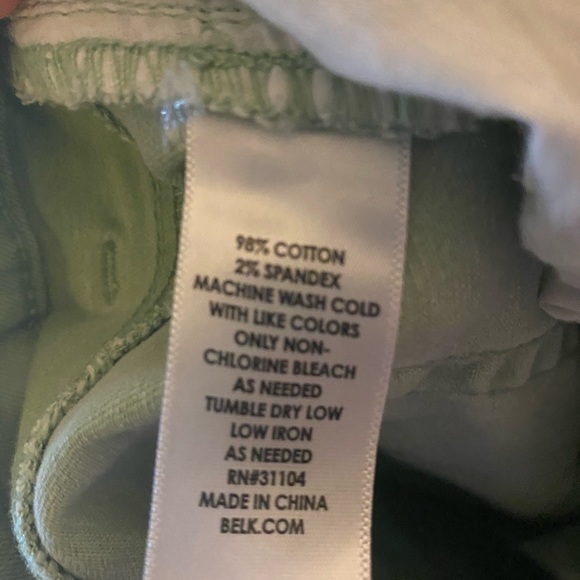 Distressed Jeans. - Picture 4 of 4